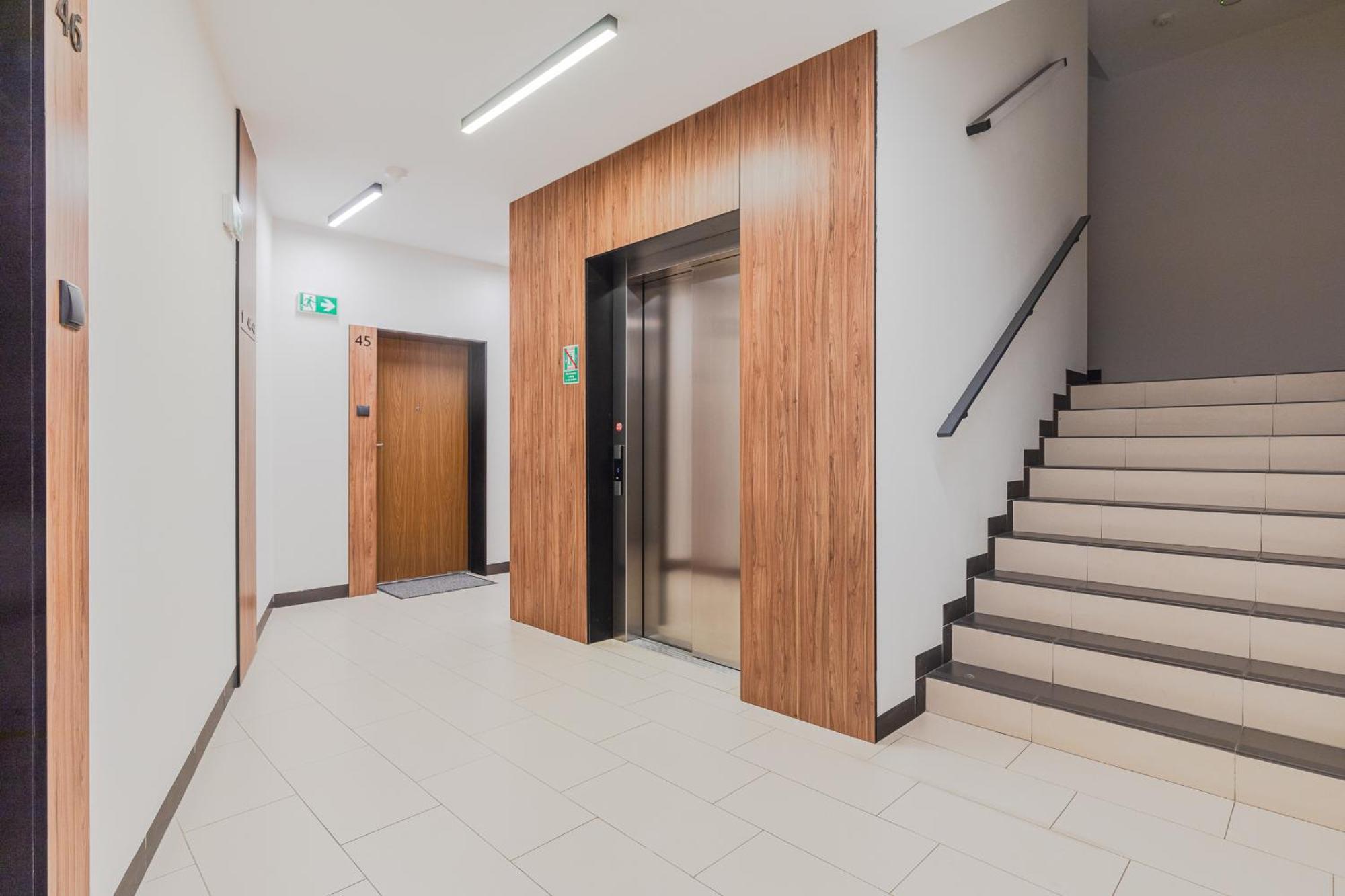 Superapart Przerwana 13 Ministudio Варшава Екстер'єр фото